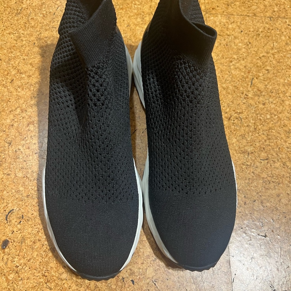Black Slip-On Women’s sneakers